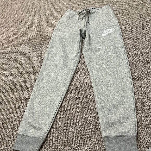 Womens Nike pants size xs - Picture 1 of 4